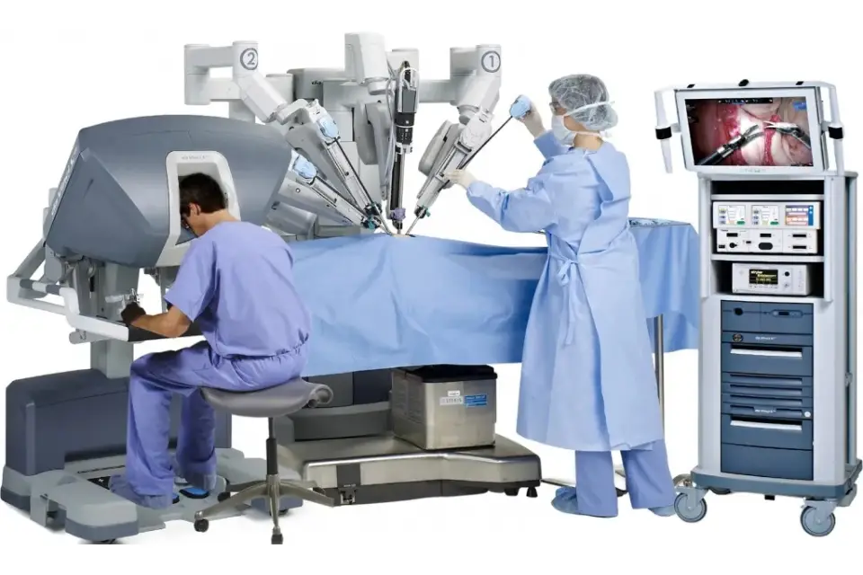 Surgeons performing minimal access robotic surgery, a specialty of Dr. Vrunda Karanjgaokar.